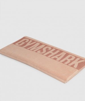 All Equipment Gymshark Towel Rosas | APVQU6714