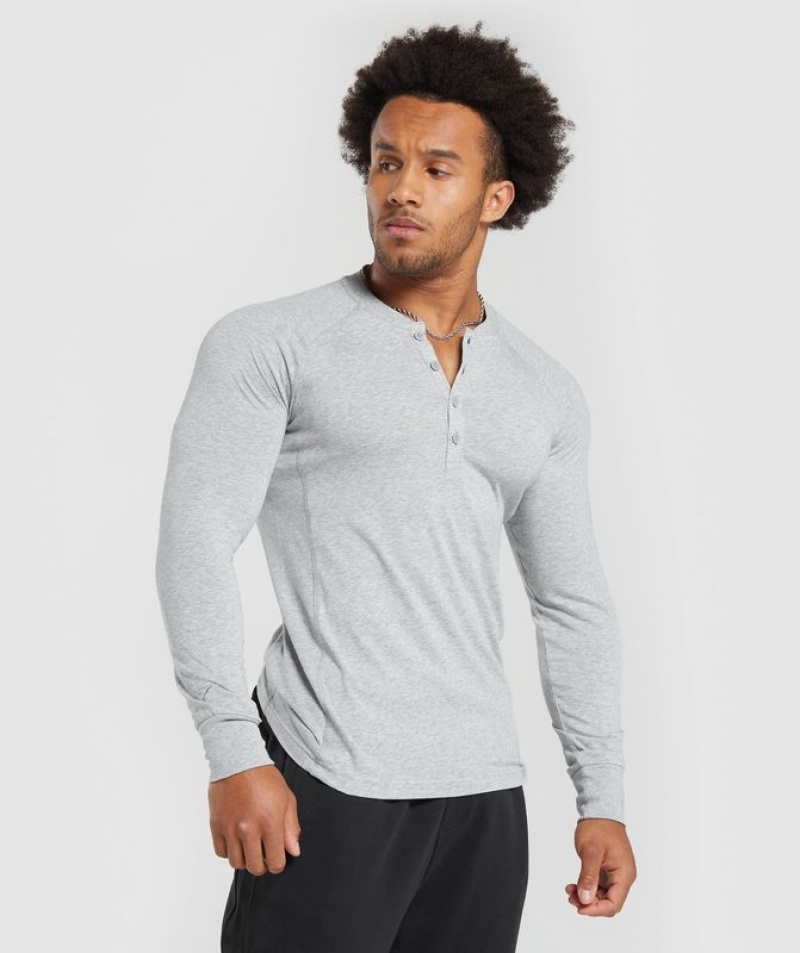 Long Sleeve Top Gymshark Rest Day Essentials Henley Gris Claro | ONUBK4592