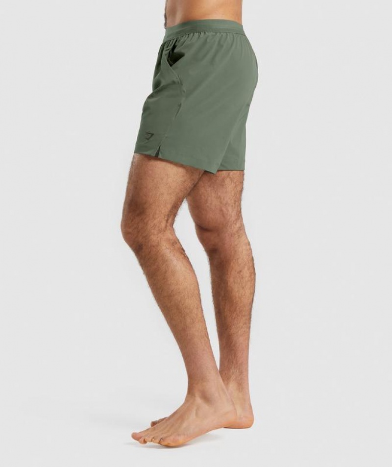 Short Gymshark Studio Shorts Verde Oliva | TNRIU5694